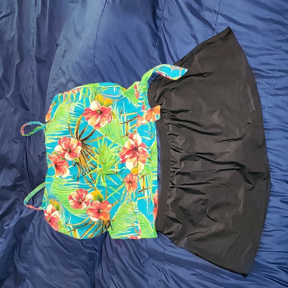 Nwot ocean dream signature tankini
